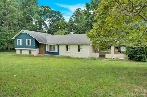 2202 Laboratory Rd, Lincolnton, NC 28092