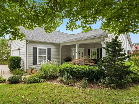 268 Cambridge Dr, Brevard, NC 28712