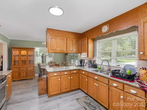 501 S Main St, Stanley, NC 28164 photo 14