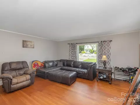 501 S Main St, Stanley, NC 28164 photo 7