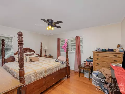 501 S Main St, Stanley, NC 28164 photo 16