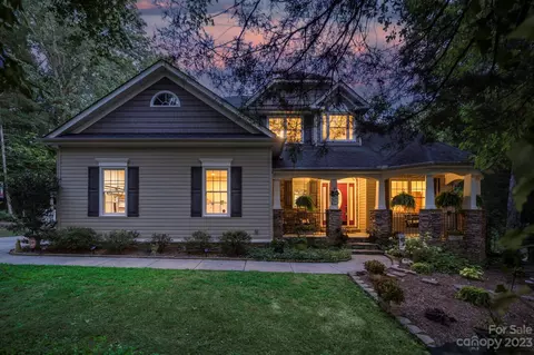 7906 Fairmont Dr, Waxhaw, NC 28173