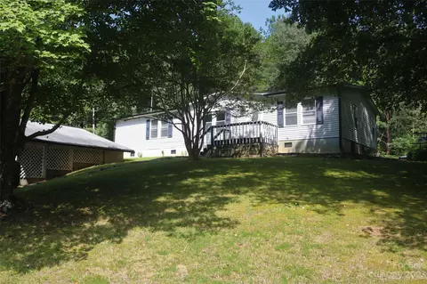2919 Grassy Knob Rd, Mill Spring, NC 28756 photo 2