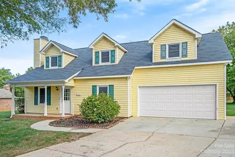 105 Beechfield Ct, Mooresville, NC 28117