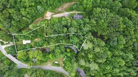 7019 Crabtree Rd, Spruce Pine, NC 28777 photo 3