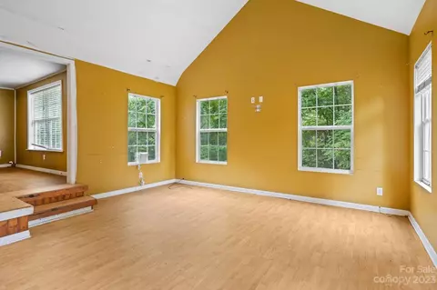 7019 Crabtree Rd, Spruce Pine, NC 28777 photo 10