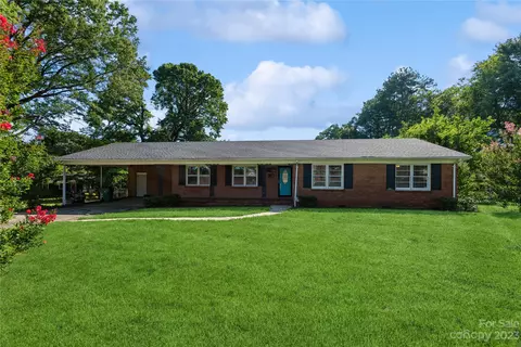 730 Yuma St, Charlotte, NC 28213