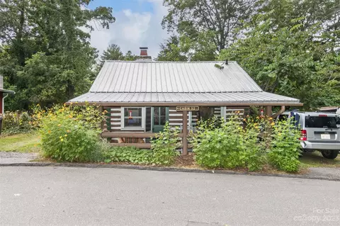 52 Mimosa Cir, Asheville, NC 28805