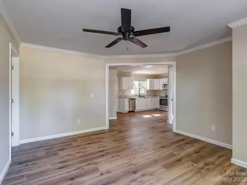 1031 Mullis Cir, Lancaster, SC 29720 photo 9