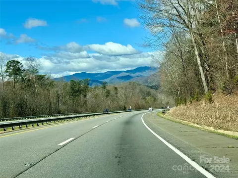 137 Camp Branch Rd, Black Mountain, NC 28711