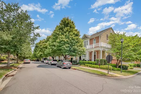 908 Lyndley Dr, Fort Mill, SC 29708 photo 3
