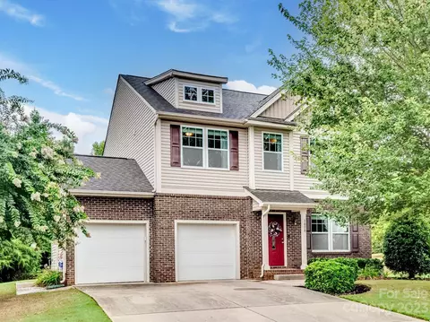 1008 Ellis Pond Dr, Rock Hill, SC 29730