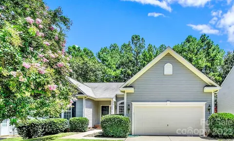 632 Sunset Point Dr, Rock Hill, SC 29732