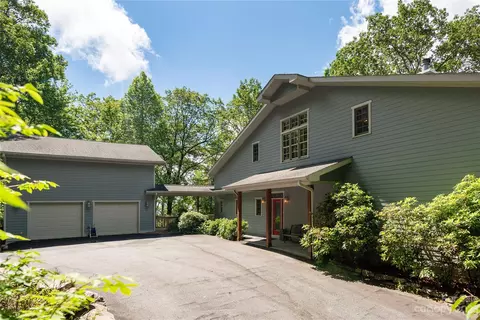 50 Heather View Ln, Sapphire, NC 28774