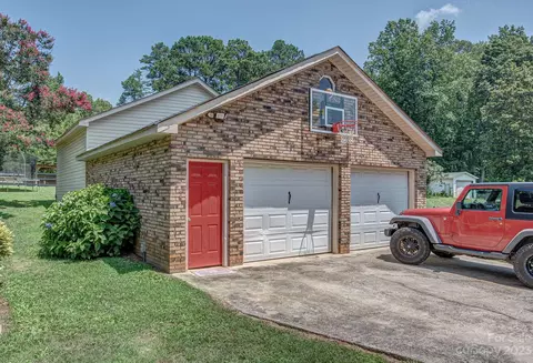 1305 Blacksnake Rd, Stanley, NC 28164 photo 24