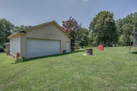 1305 Blacksnake Rd, Stanley, NC 28164 photo 25