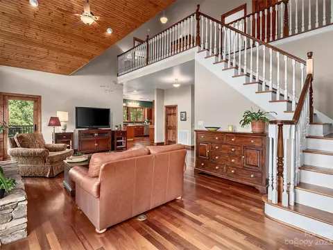 234 Arbor Rdg, Clyde, NC 28721 photo 17