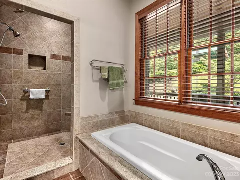 234 Arbor Rdg, Clyde, NC 28721 photo 13