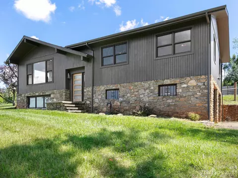 69 Salem Rd, Weaverville, NC 28787