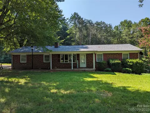 4022 Carlton Dr, Claremont, NC 28610