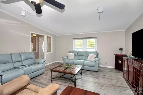 836 Farmbrook Rd, Lancaster, SC 29720 photo 8
