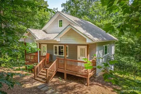 5 Goodman Rd, Asheville, NC 28804