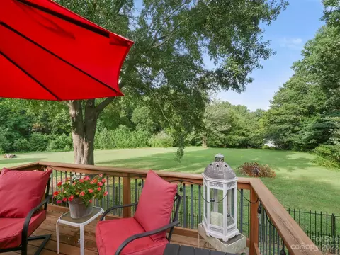 420 Thermal View Dr, Tryon, NC 28782 photo 2