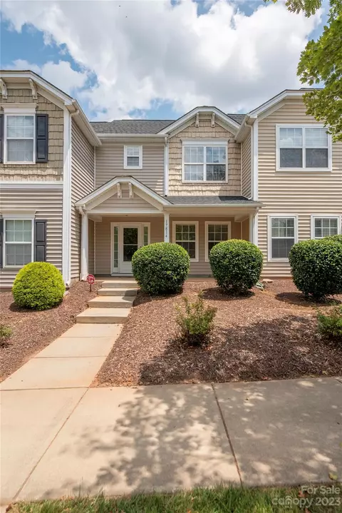 17814 Caldwell Track Dr, Cornelius, NC 28031