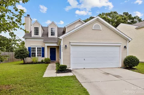 1022 Hipp Rd, Charlotte, NC 28216