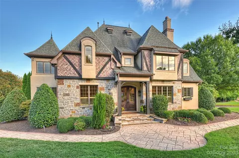 18726 John Connor Rd, Cornelius, NC 28031