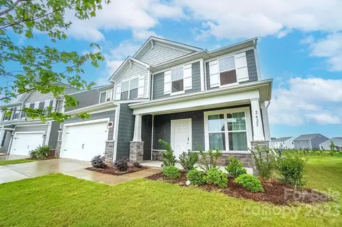 2625 Trinity St, Monroe, NC 28110 photo 2