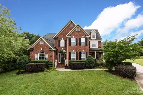 9318 Tenby Ln, Matthews, NC 28104