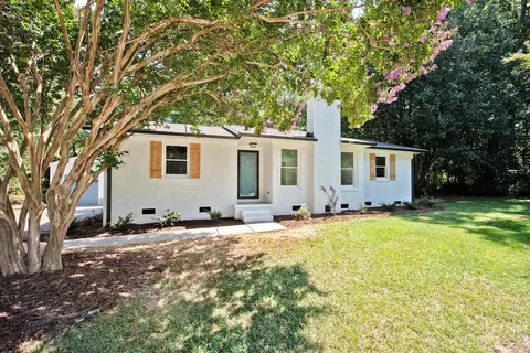 3507 Country Acres Dr, Maiden, NC 28650