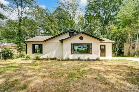 2119 Dickens Ave, Charlotte, NC 28208