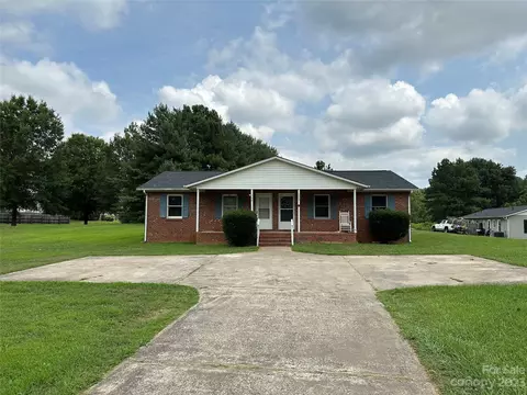 399 401 Seattle St, Shelby, NC 28152