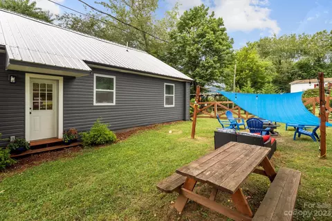 32 Stuart St, Canton, NC 28716 photo 25