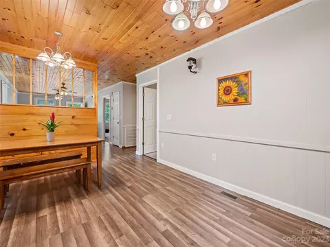 70 Cardinal Ln, Clyde, NC 28721 photo 20