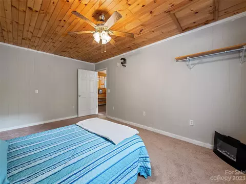 70 Cardinal Ln, Clyde, NC 28721 photo 22