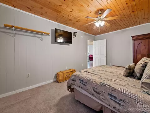 70 Cardinal Ln, Clyde, NC 28721 photo 25