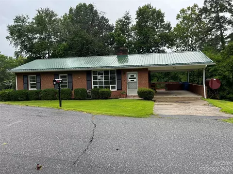810 Skie Cir SE, Valdese, NC 28690