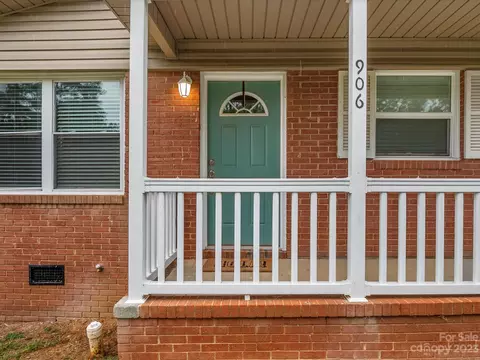 906 Eastwood Dr, Rock Hill, SC 29730