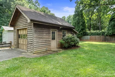 206 8th St NE, Conover, NC 28613 photo 45