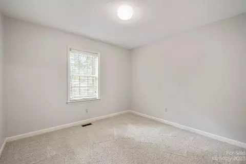 206 8th St NE, Conover, NC 28613 photo 31