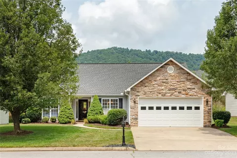 90 Morning Mist Rd, Fletcher, NC 28732