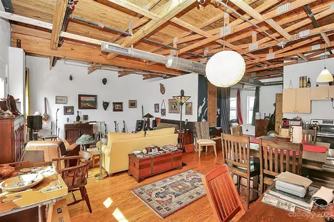 3116 N Davidson 300 St #300, Charlotte, NC 28205