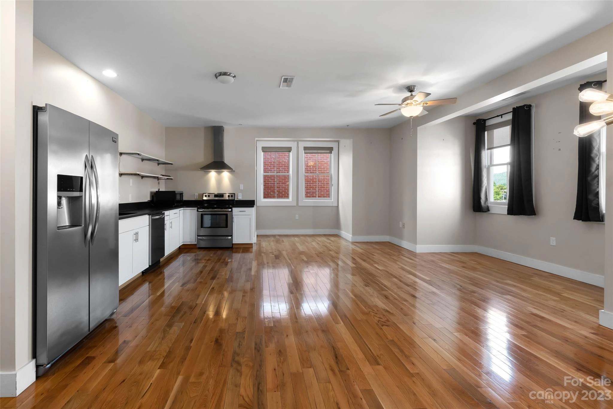 23 S Broad 304 St Unit 304  