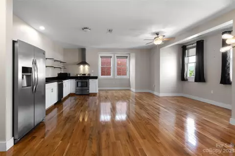 23 S Broad 304 St #304, Brevard, NC 28712