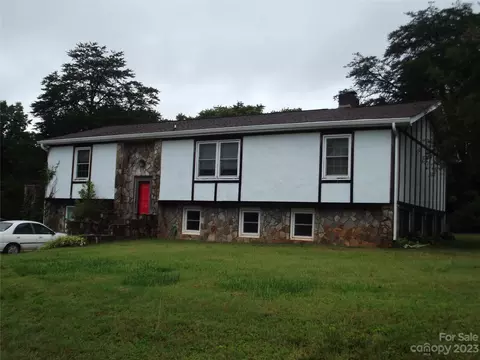 1754 Herbie Cir, Newton, NC 28658
