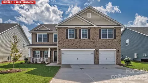 7985 Stonehouse Dr, Gastonia, NC 28056