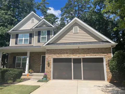 10303 Meridale Crossing Dr, Charlotte, NC 28269
